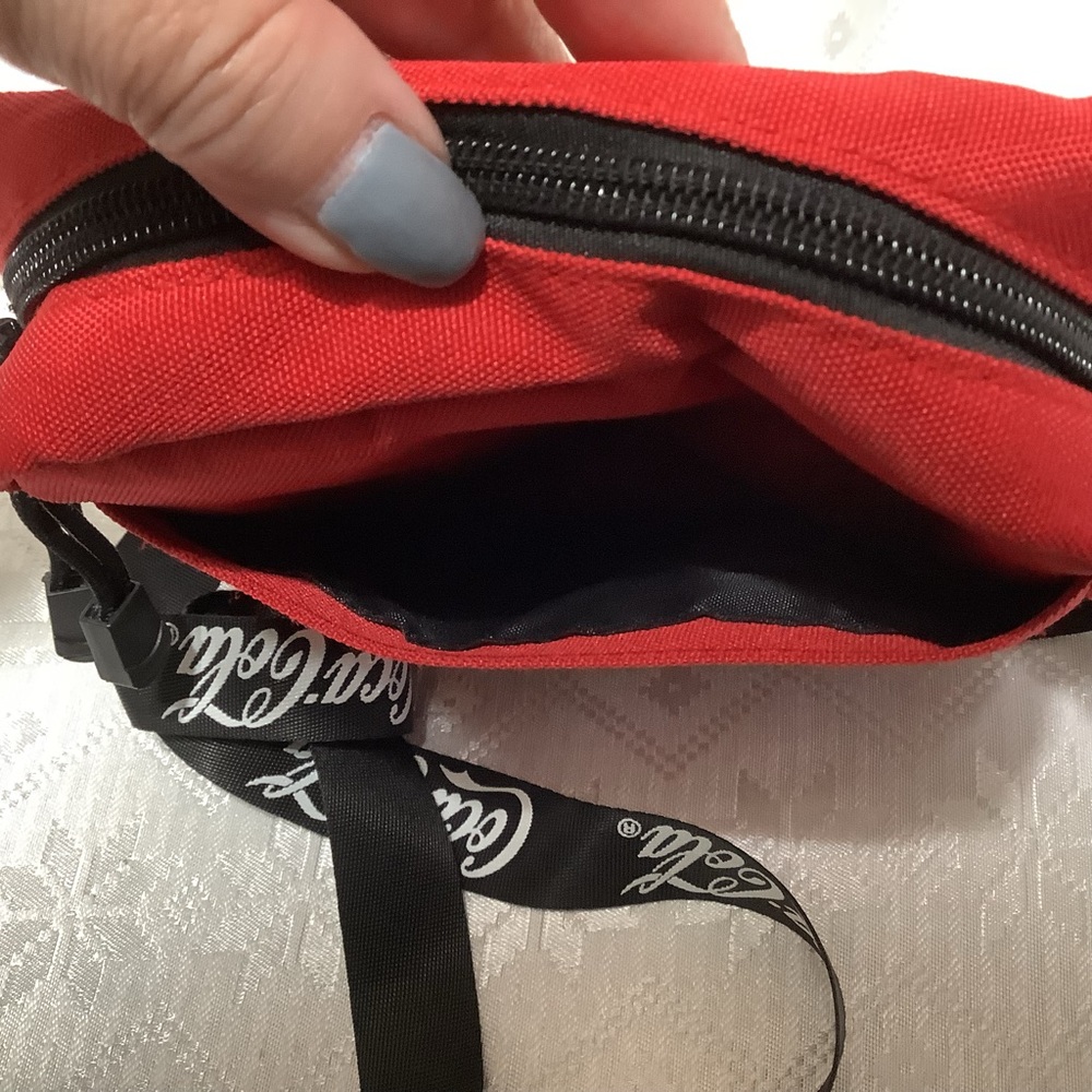 Coca Cola Crossbody Bag Unisex Collectible Licensed - Picture 5 of 16